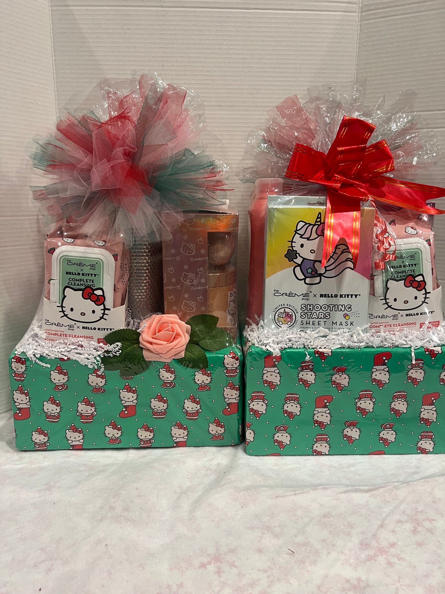 Hello Kitty Spa Gift Basket Collection