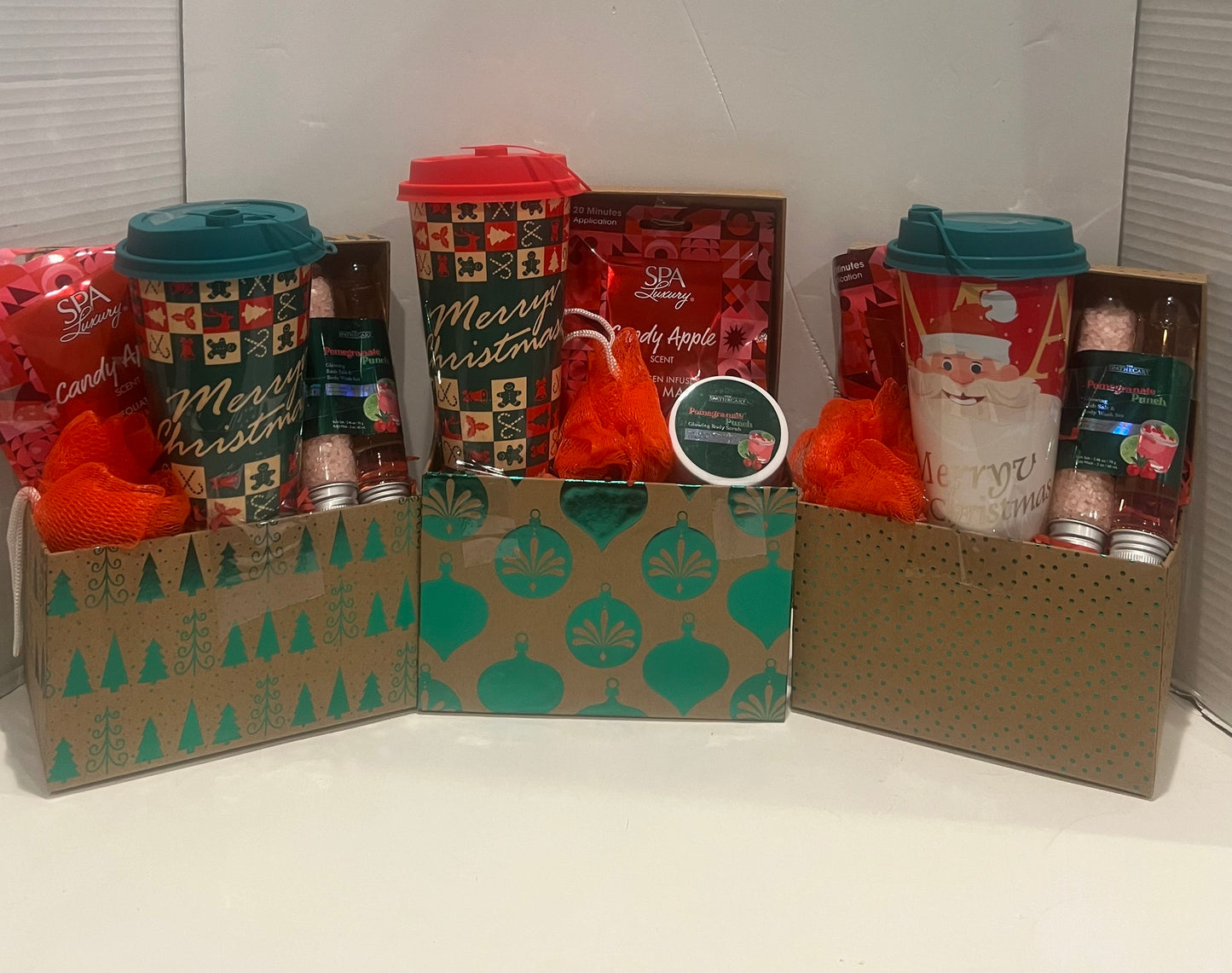 Festive Holiday Spa Gift Basket Collection