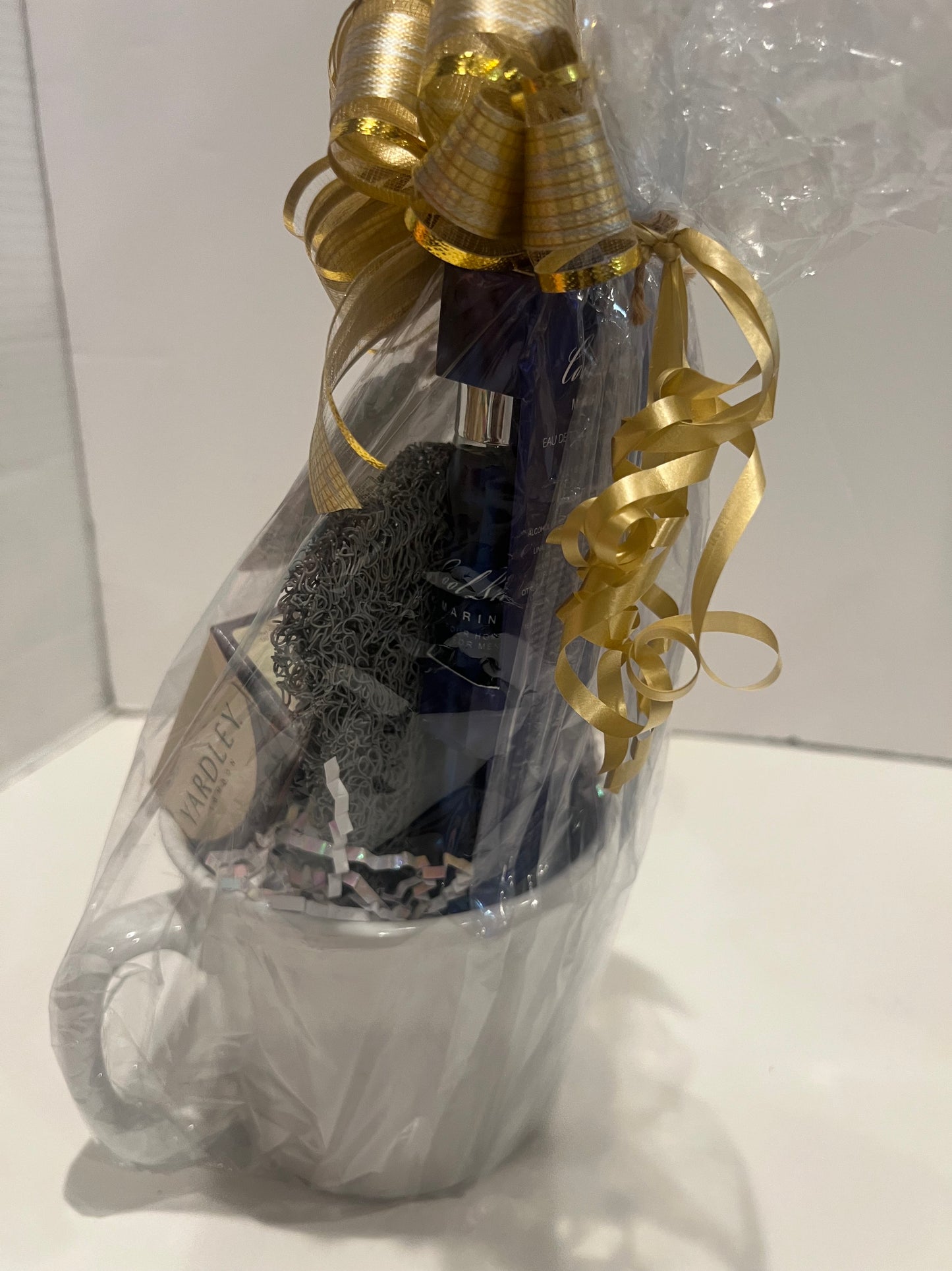 Luxury Men’s Self-Care & Grooming Gift Mug Basket