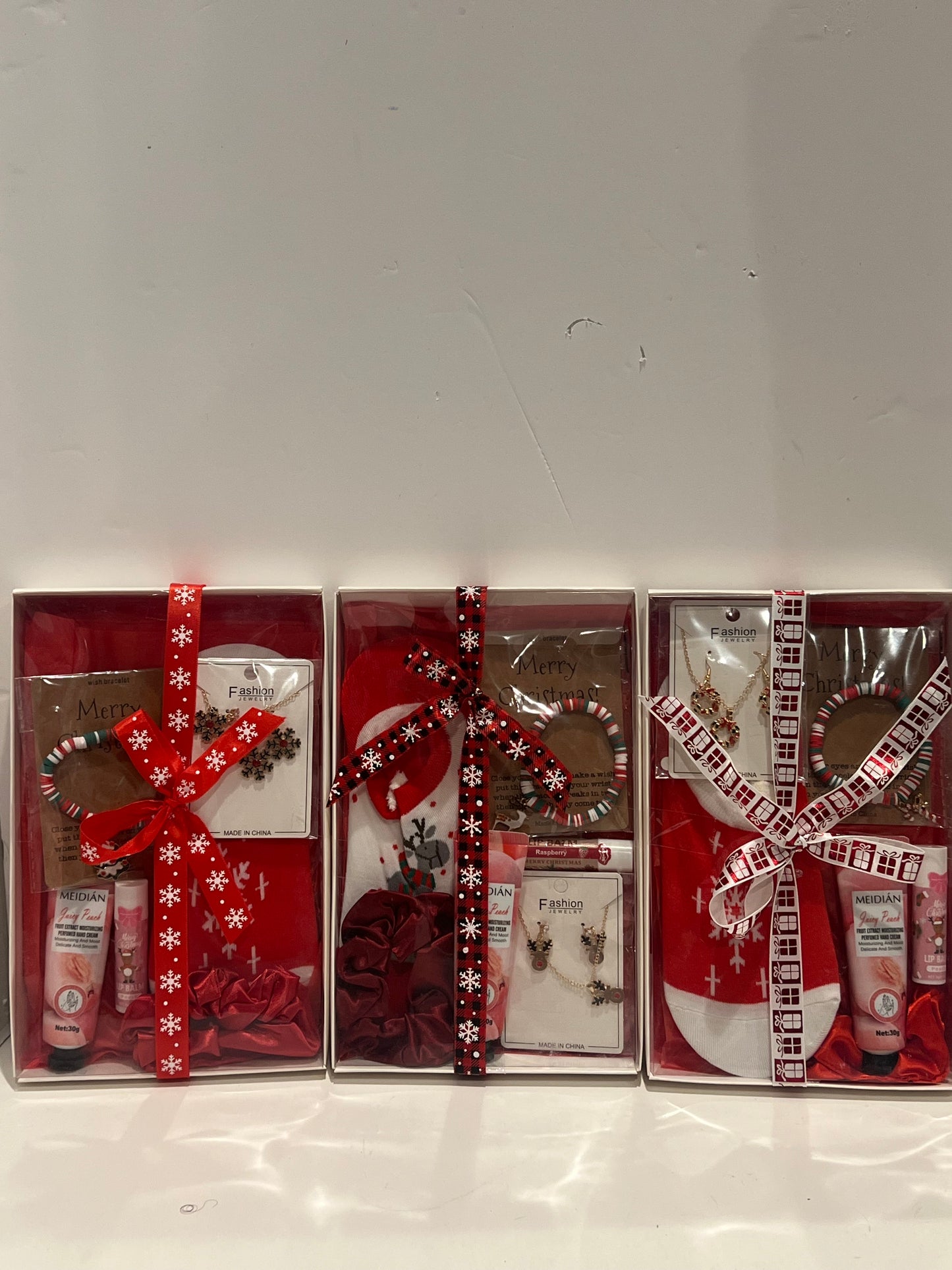Holiday Cozy & Cute Gift Box