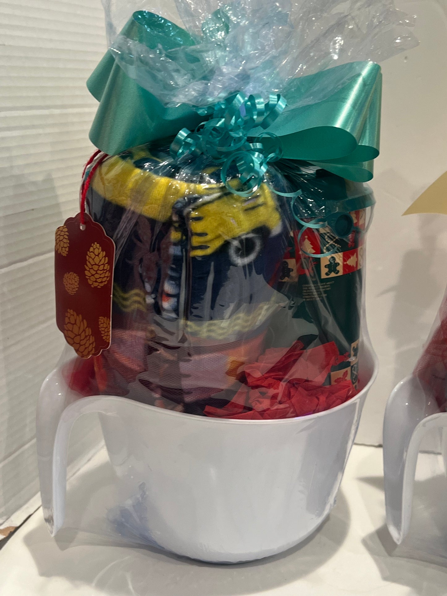 Holiday Baking & Cozy Comfort Gift Basket Collection