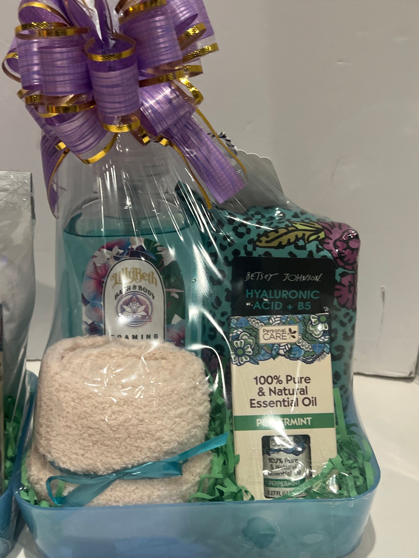 Aromatherapy Spa & Essential Oils Gift Basket