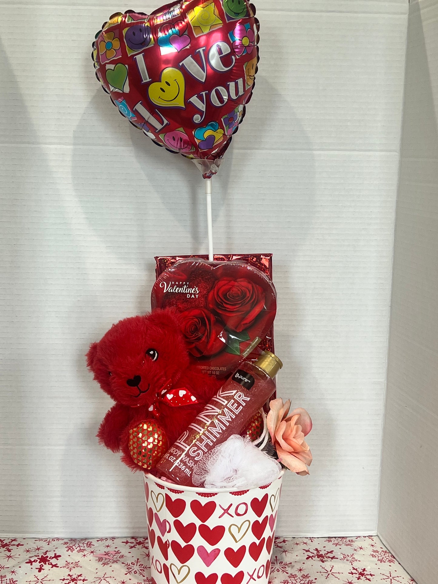 Valentine’s Love & Luxe Spa Gift Basket
