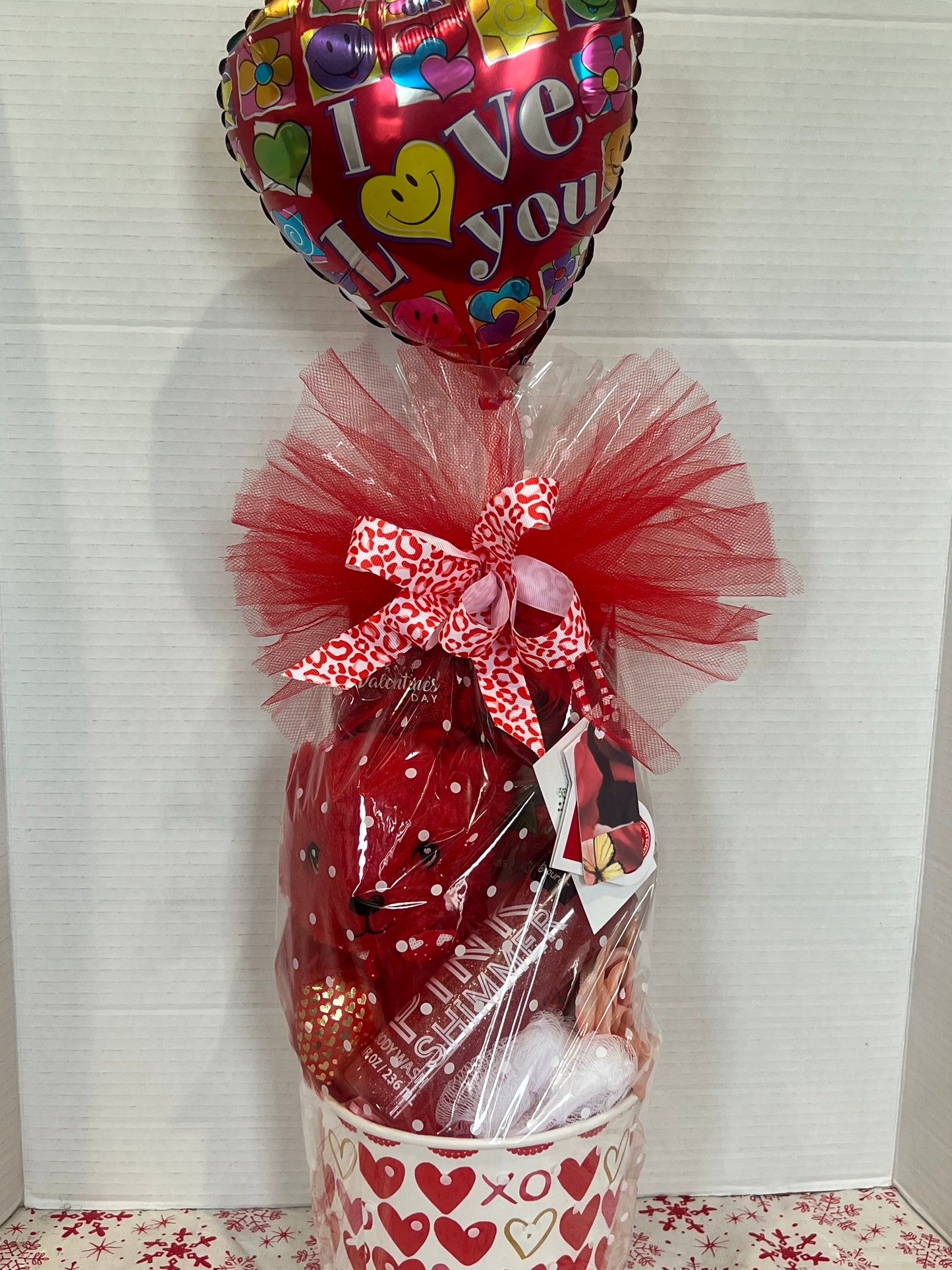 Valentine’s Love & Luxe Spa Gift Basket